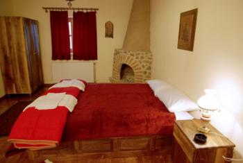 Hostel Iaspis Double room with fireplace Sidirohori