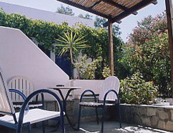Coralli Apartments Livadakia Coralli Apartments Livadakia