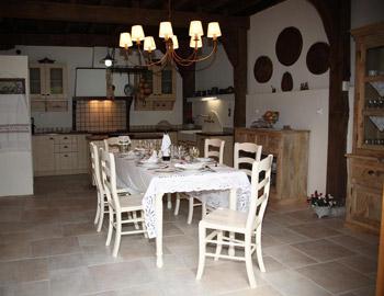 Meli Traditional House Dinning Room Dragano