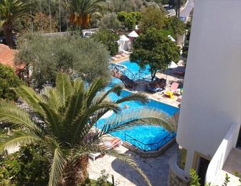 Kastro Studios Apartments Pool Myrtos