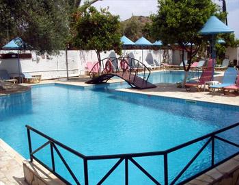Kastro Studios Apartments Pool Myrtos